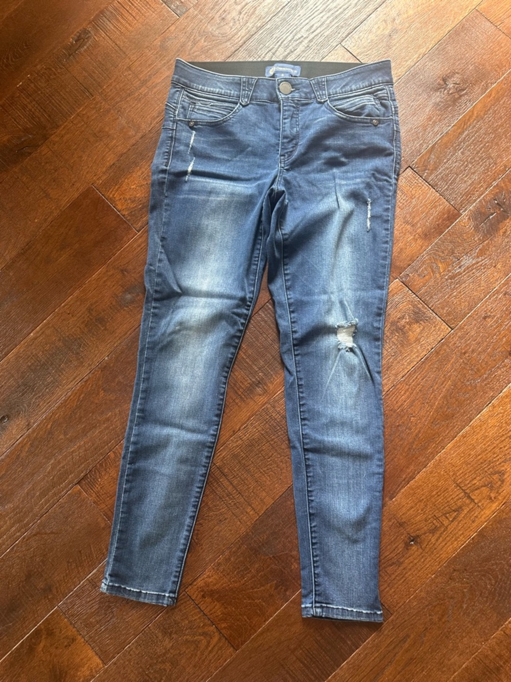 Democracy Jeans "Ab"solution Stretch - Size 8 Distressed Booty Lift Jegging